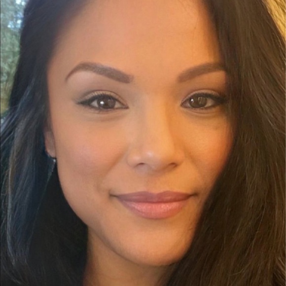 Meet your Posher, Renee - Picture 2 of 4